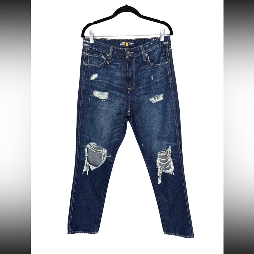 Lucky Brand. High rise tomboy fit. Size 6/28.